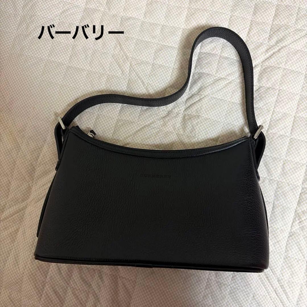 バーバリー　ハンドバッグ、肩掛け　黒　革製品　内側チェック柄　【値下げ不可】