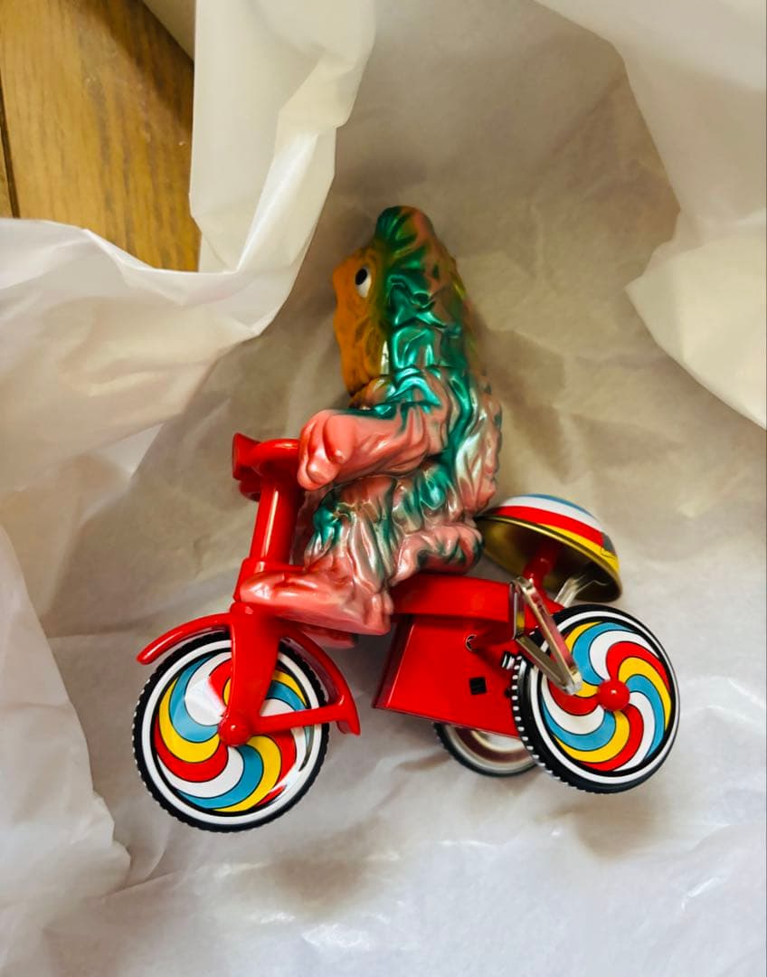 【新品未使用】M1号　三輪車　限定　ヘドラ　ゴジラ　2個セット　ハワイピンク