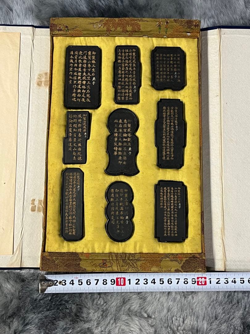 中国　書道　古墨　希少 珍品 唐墨 古墨 固形墨 中国美術 古玩 共箱 紙箱