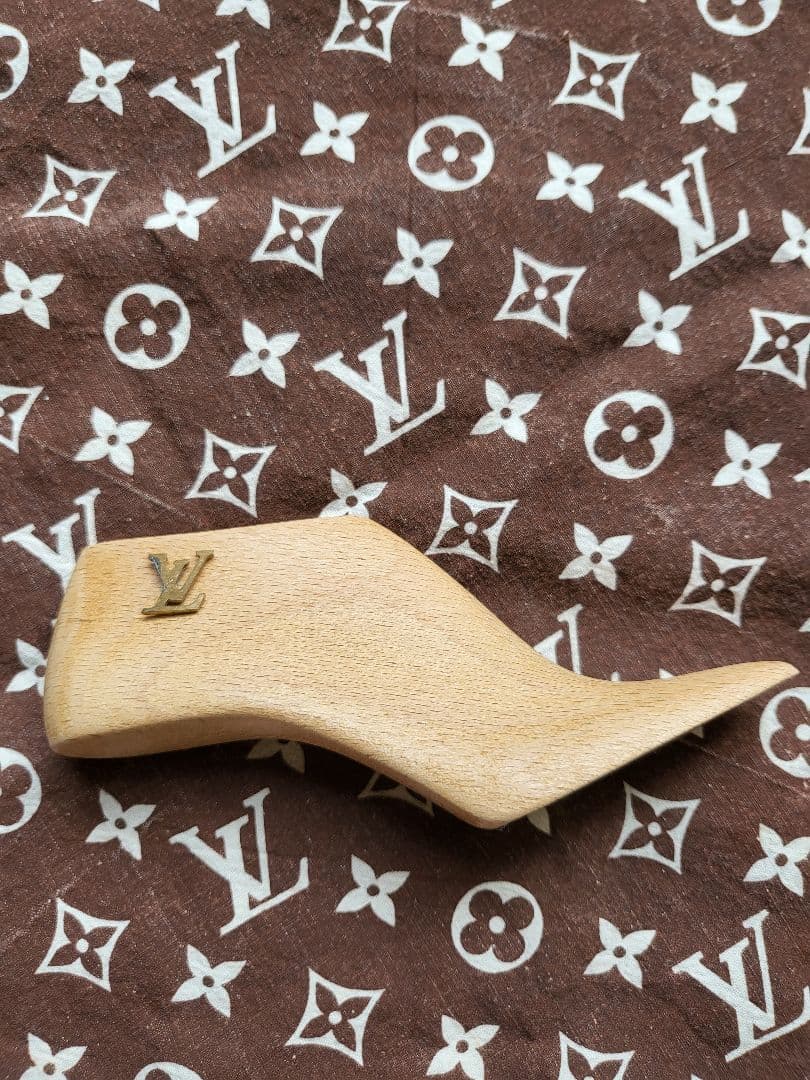 ルイヴィトン店舗ディスプレイ品