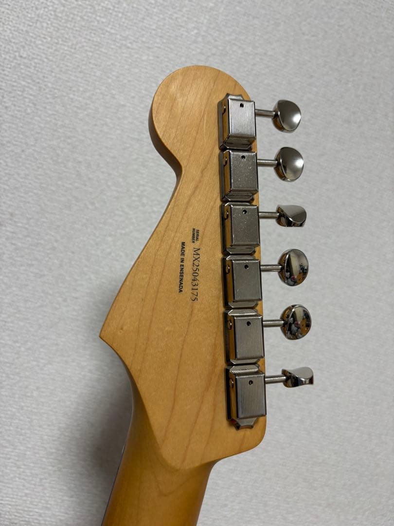 ギター Fender Player II Stratocaster Coral Red