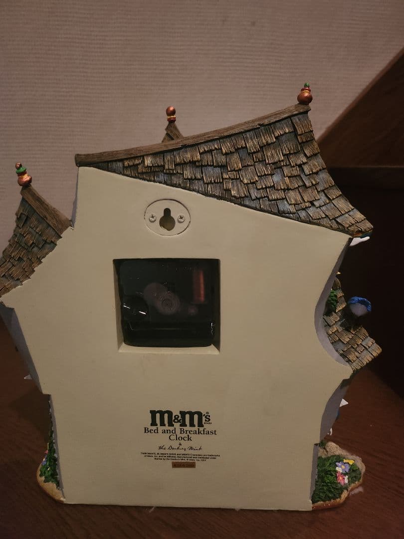 M&M's ダンバリーミント時計