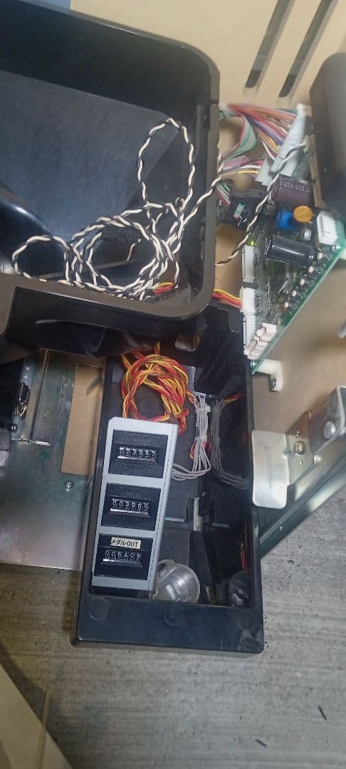 送料込　パチスロ　実機　ニューギン　花の慶次　これより我ら〜　アミューズ　鍵付