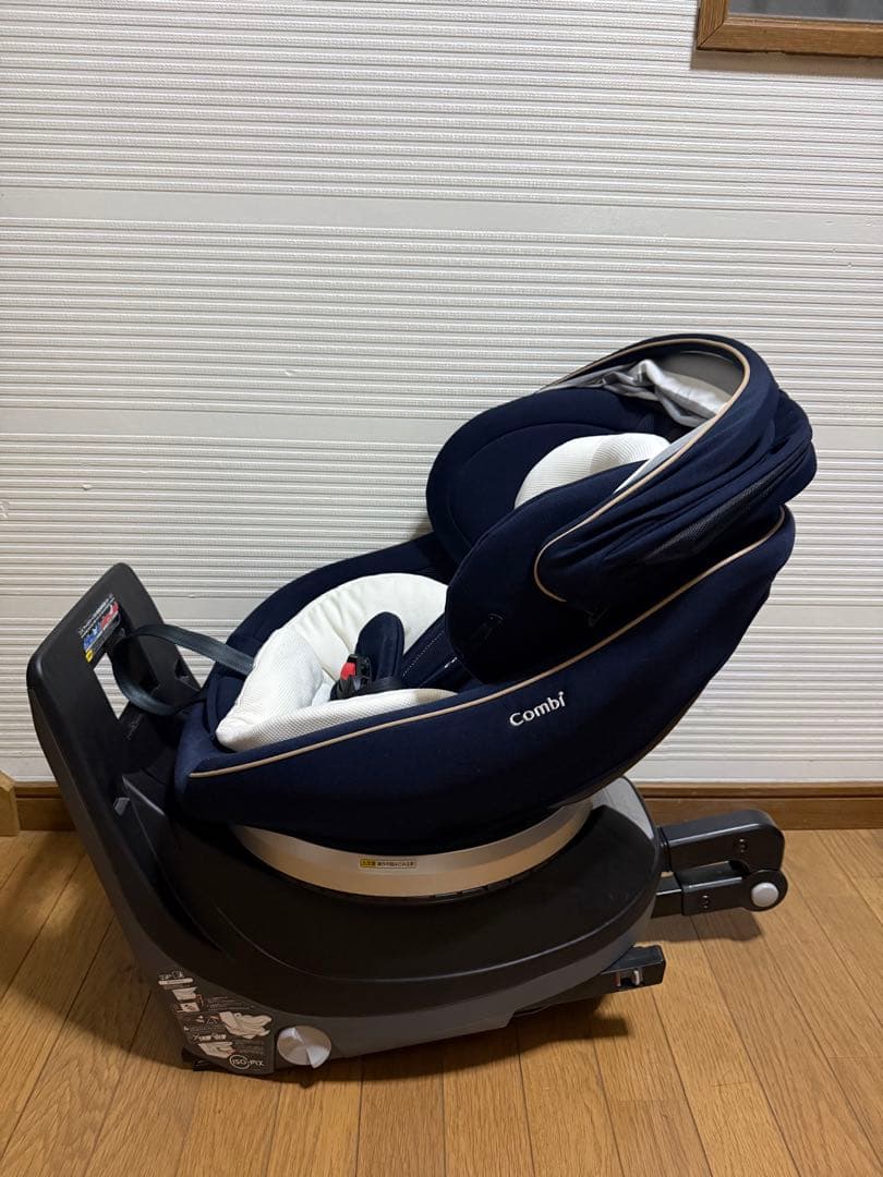 Combi クルムーヴスマート ISOFIX エッグショック ネイビー