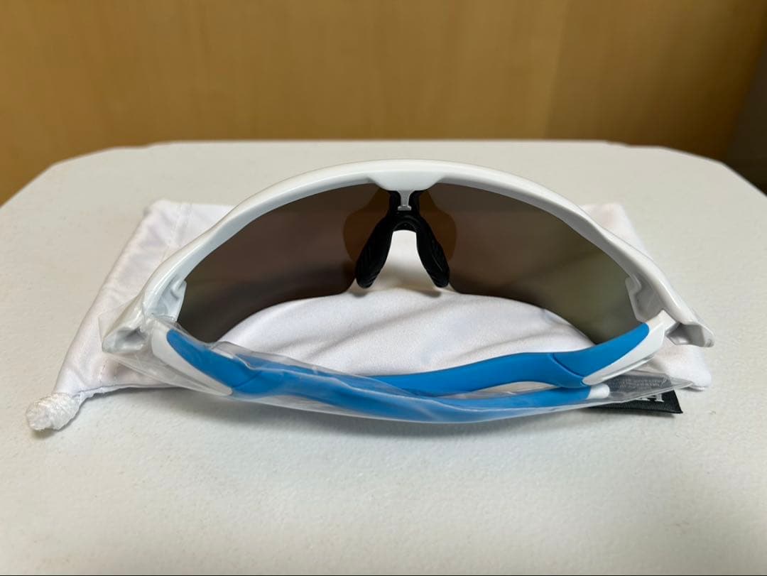 【新品未使用】Oakley サングラス