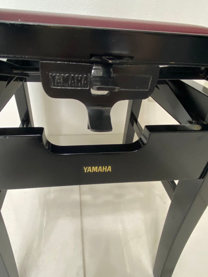 YAMAHA 正規品　ピアノ　椅子　美品