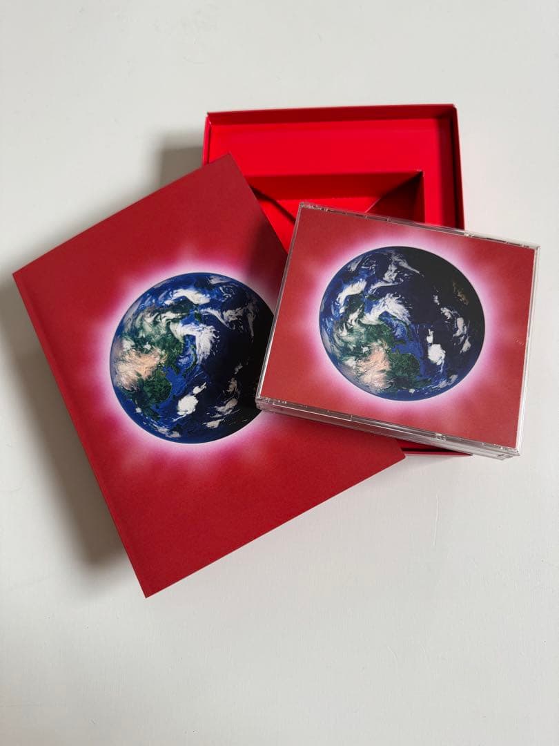 BiSH/And yet BiSH moves.〈初回生産限定盤〉サイン有り