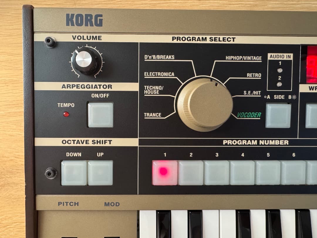 KORG microKORG シンセサイザー