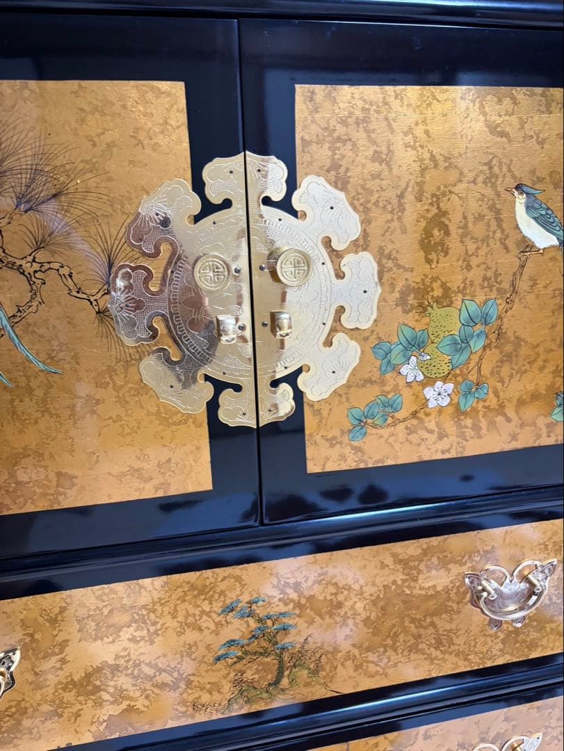 和タンス　金箔装飾