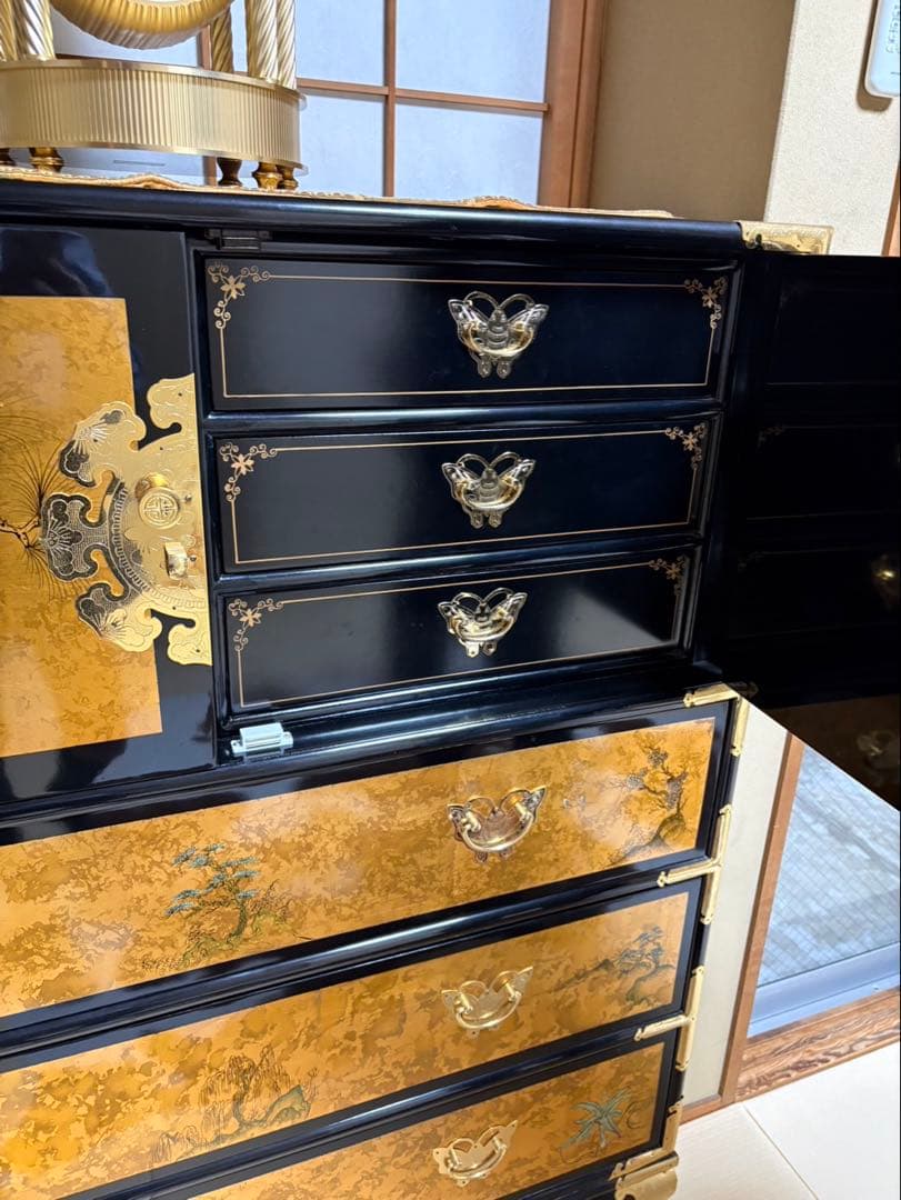 和タンス　金箔装飾