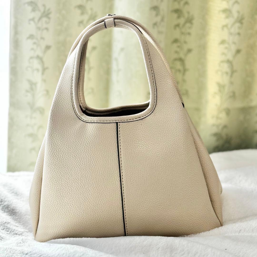 コーチ COACH 2way ハンドバッグ　ショルダーバッグ　アイボリーラナ23