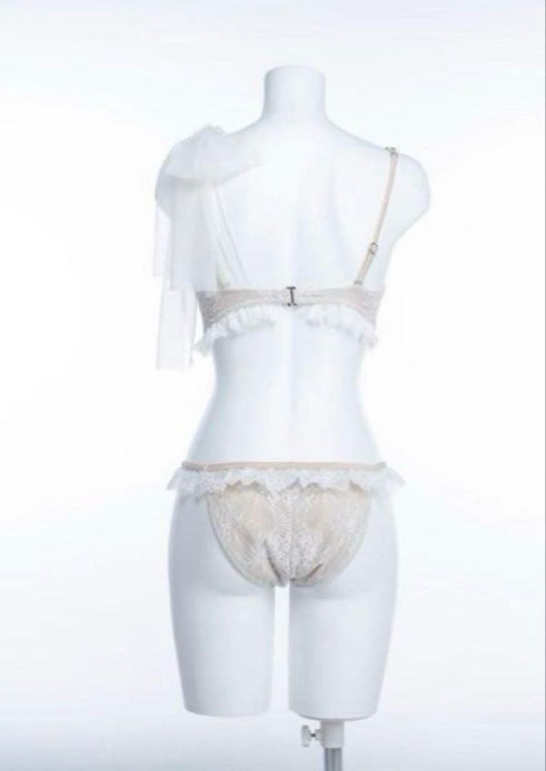 whip bunny ♡Tulle ribbon Swim wear 白