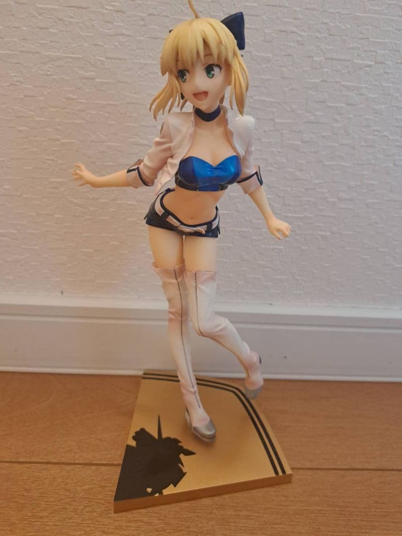 Type-moon Racing　セイバー　フィギュア