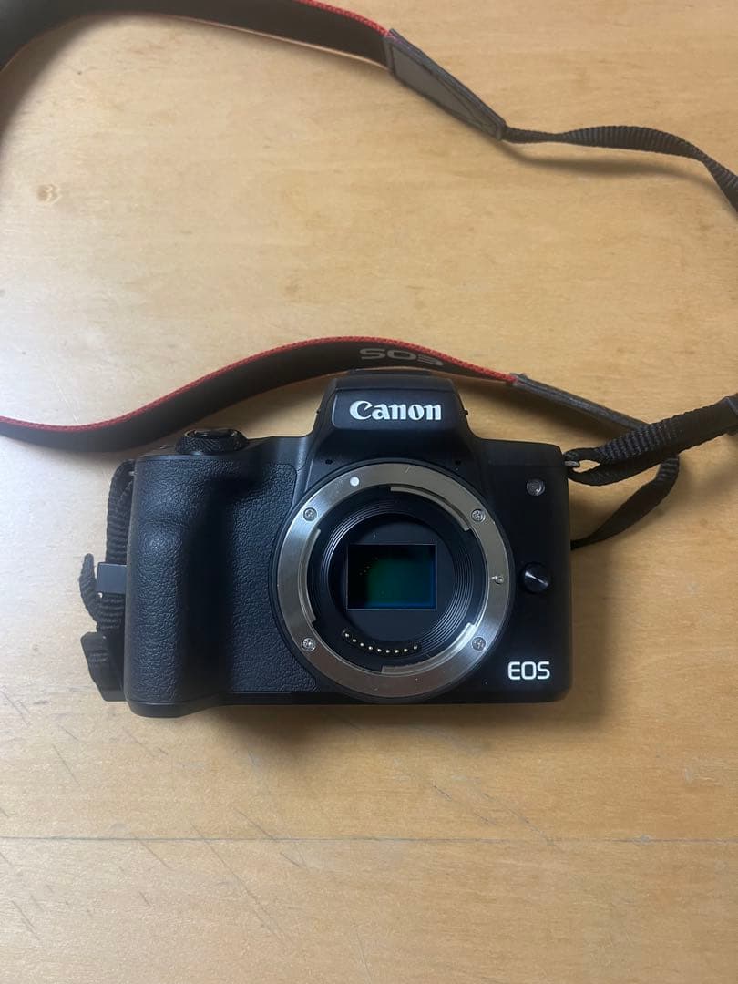 Canon EOS KISS M2ミラーレスカメラ レンズ2本付き