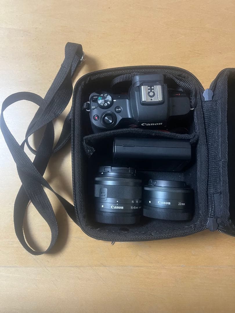 Canon EOS KISS M2ミラーレスカメラ レンズ2本付き