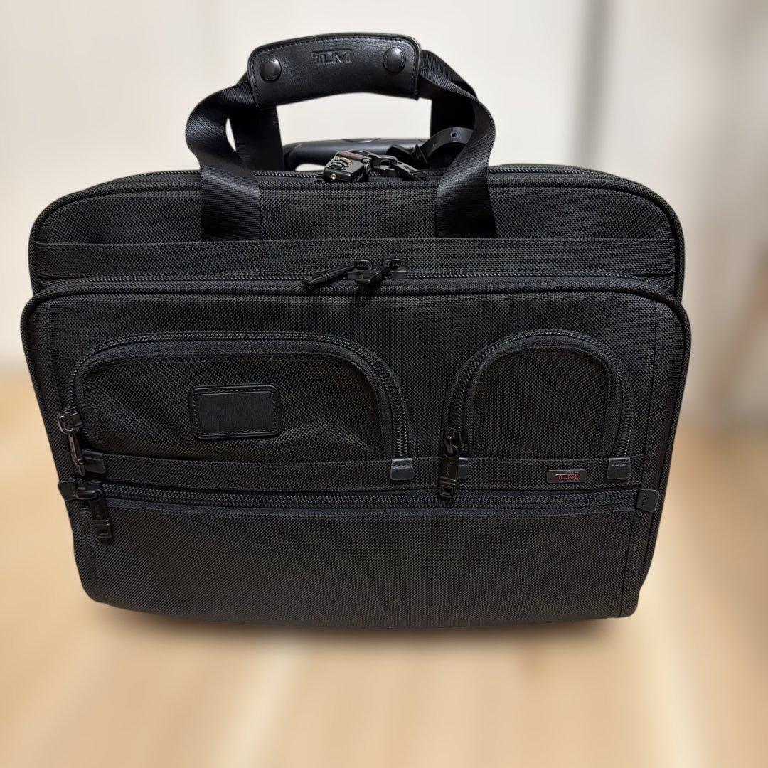 トゥミ26127DH ウィールドDXエクスパンダブルブリーフ