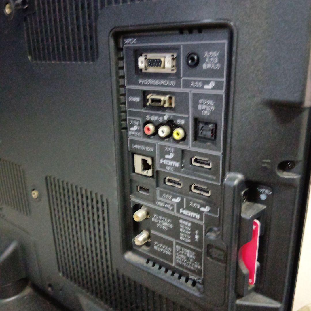 シャープ　液晶テレビ　32型　綺麗に映ります。