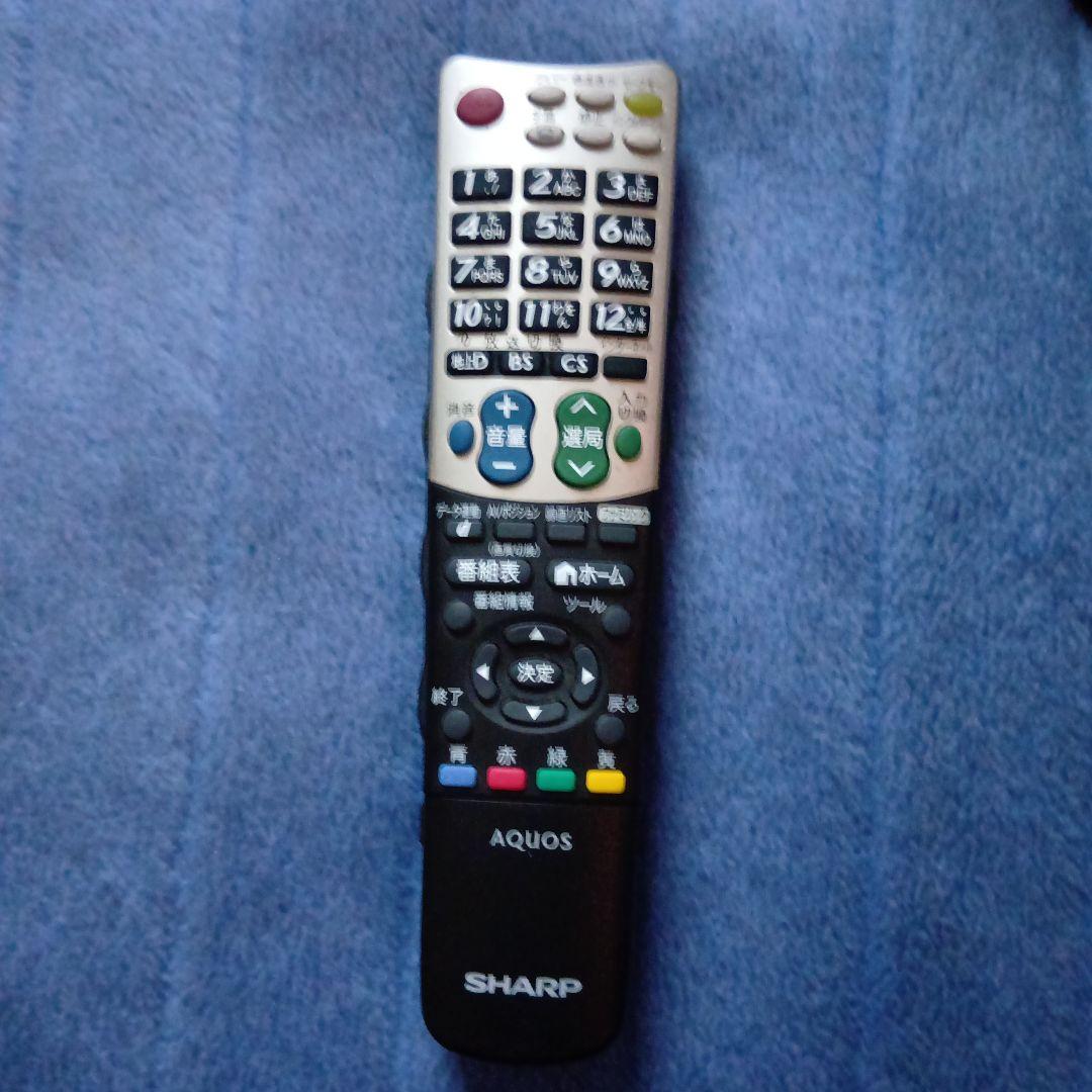 シャープ　液晶テレビ　32型　綺麗に映ります。