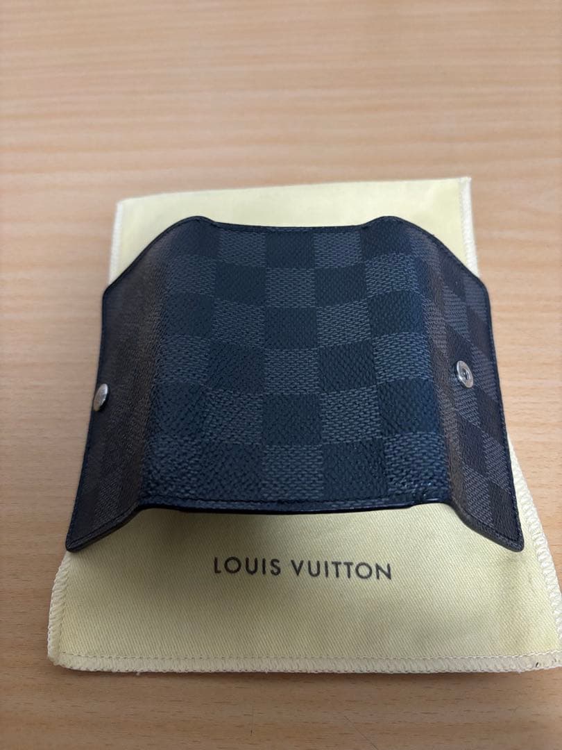 LOUIS VUITTONダミエグラフィットミュルティクレ6連キーケースUSED