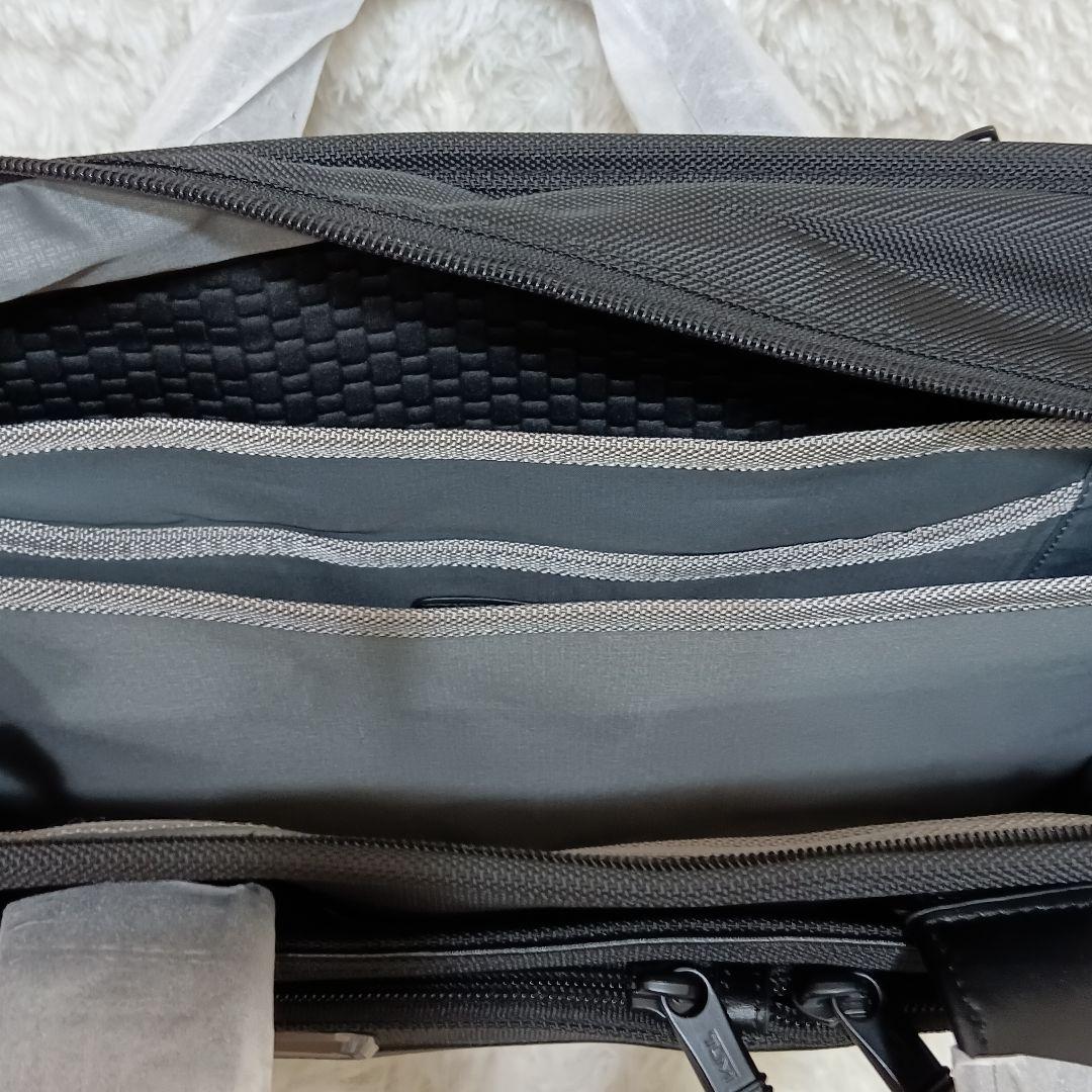 TUMI ALPHA スリム・スリーウェイ・ブリーフ ブラック おまけ付き☆