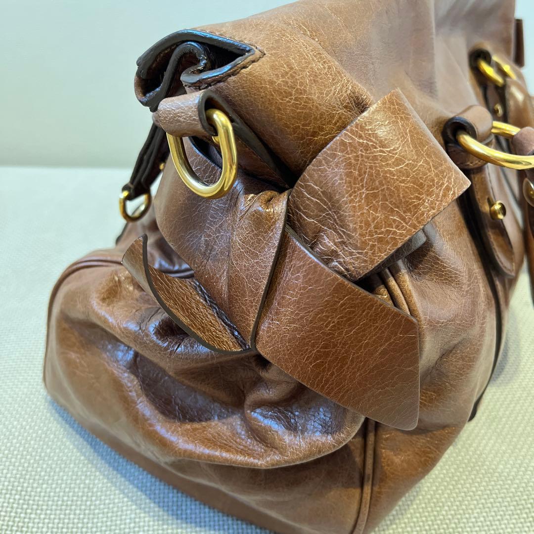 miu miu ブラウンレザー ハンドバッグ