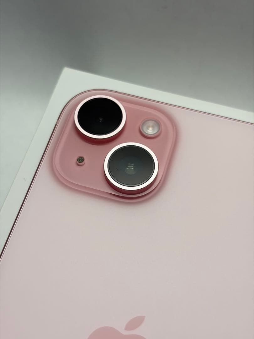 iPhone 15 ピンク 128GB SIMフリー 美品