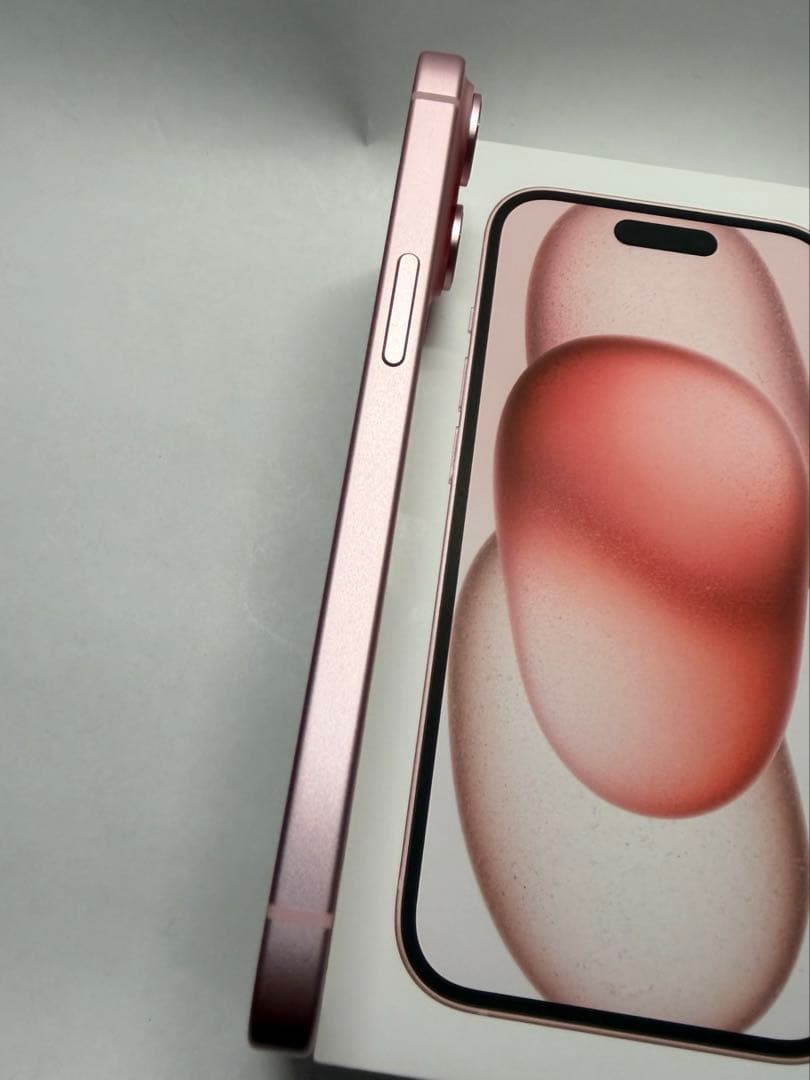 iPhone 15 ピンク 128GB SIMフリー 美品
