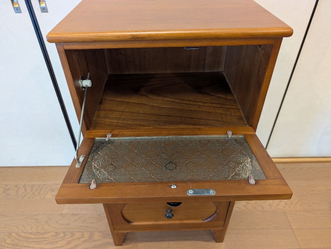 SANCOTA INTERIOR 木製キャビネット