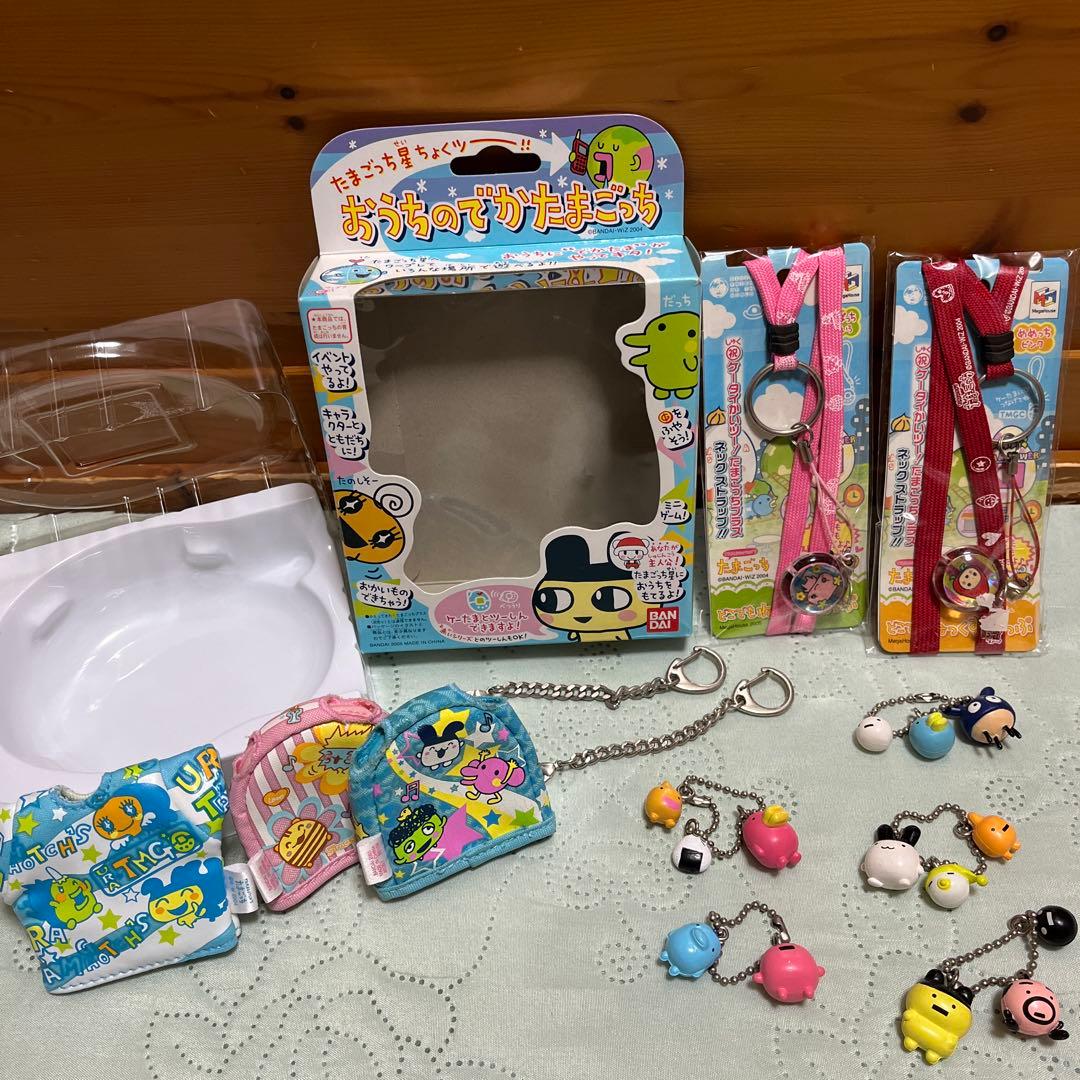 m*o様 たまごっち(初期〜)43個 ＆ たまごっちグッズ 26個