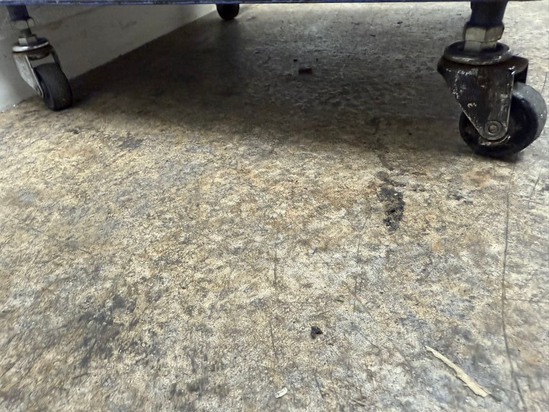 電飾看板　自立電光看板　看板　キャスター付き　W４００ｘD４００ｘH１３６０ｍｍ