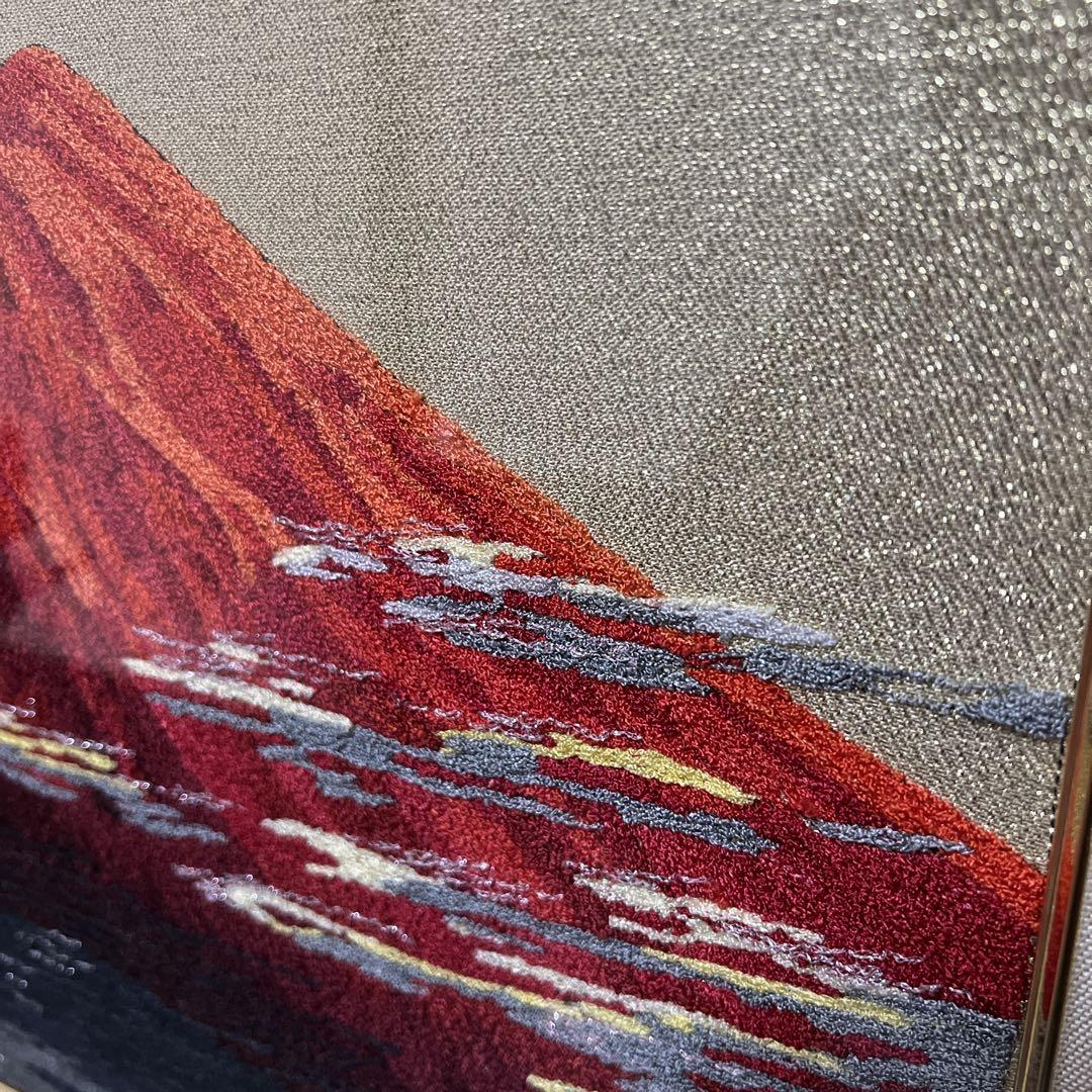 縁起物！ 赤富士 刺繍絵 額縁 F6号 ゴールド アンティー ク 送料無料