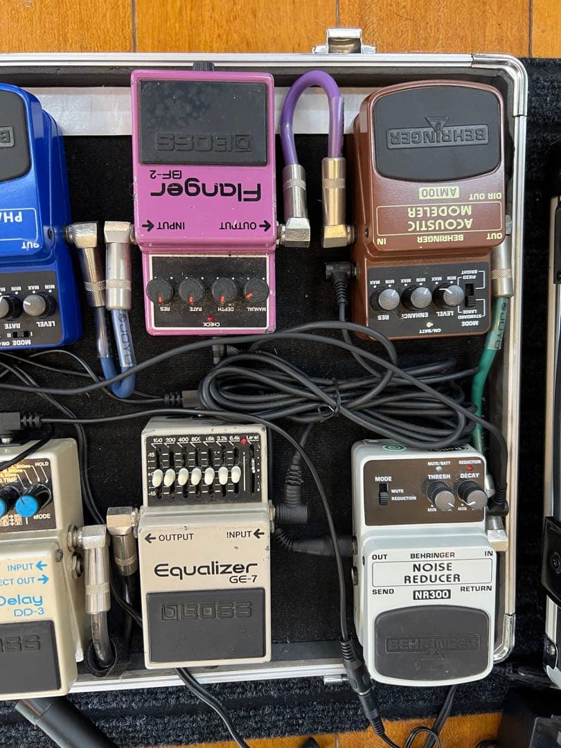 ラスト出品限定価格‼️激レア‼️BOSSエフェクター等➕ワウセット！！ケース別