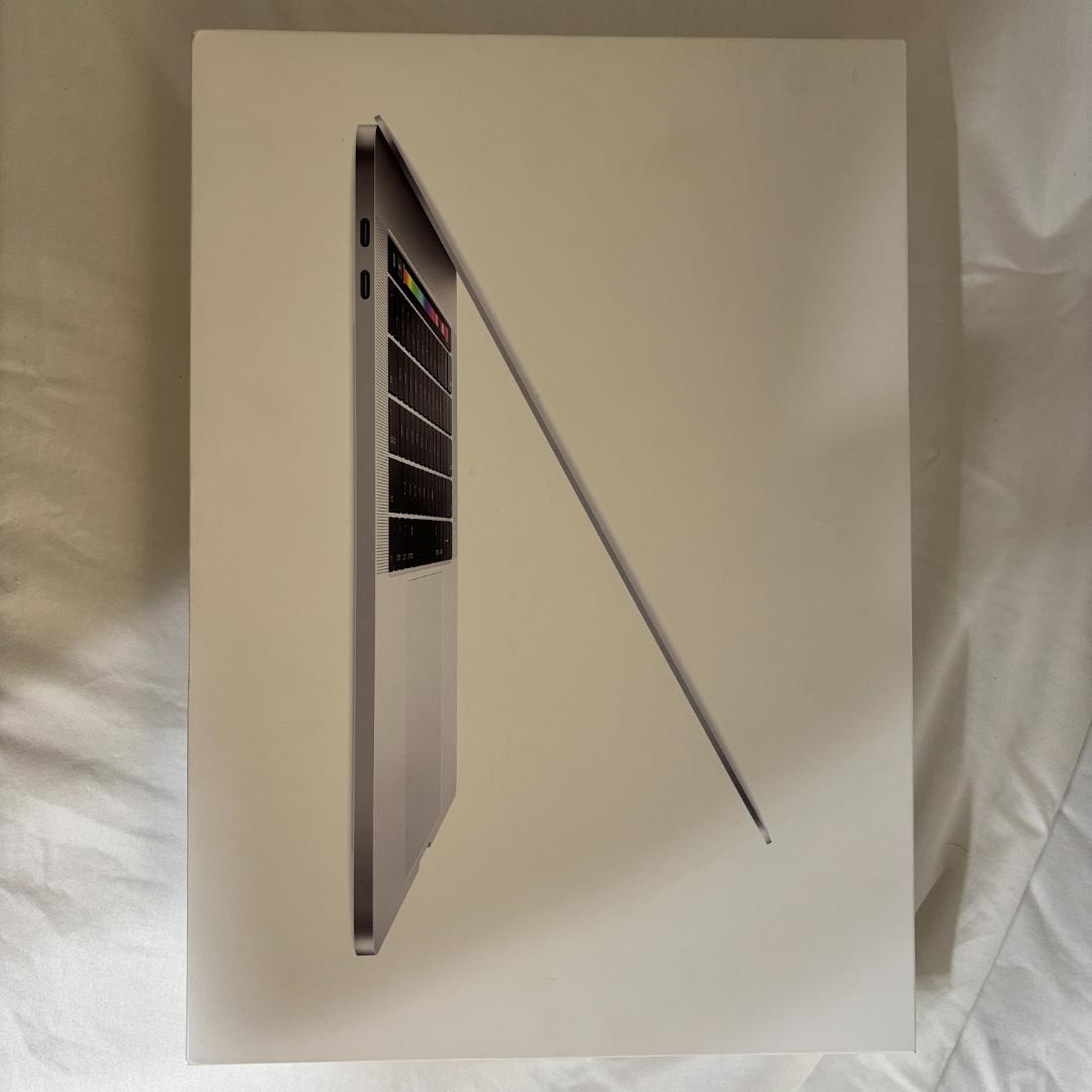 MacBook本体 MacBook Pro 2018 15inch