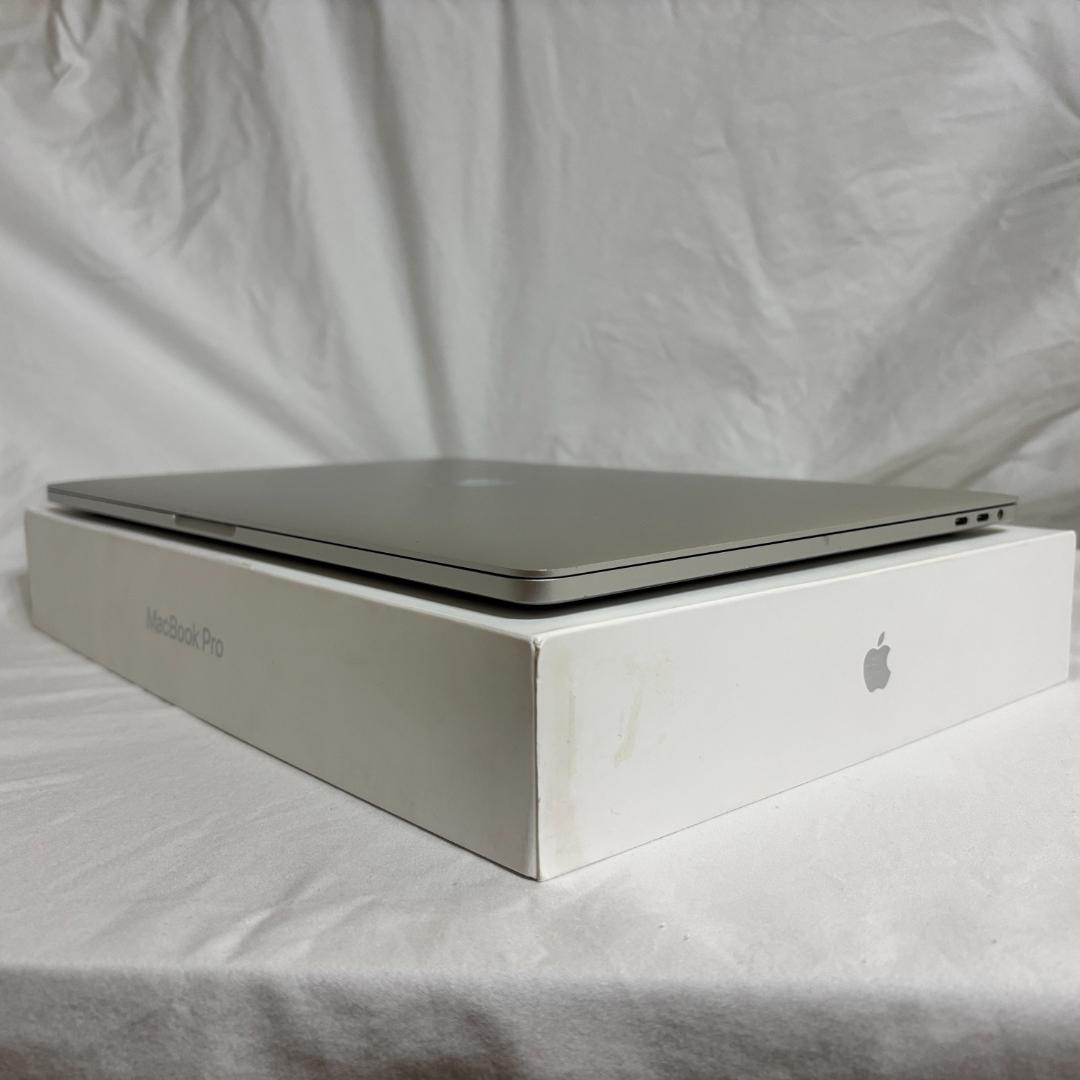 MacBook本体 MacBook Pro 2018 15inch