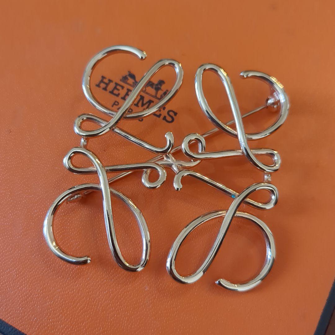 LOEWE　ブローチ　marosukeです＊