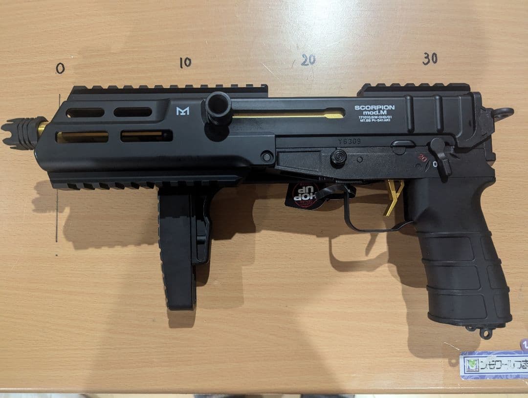 スコーピオン mod.セミフルブラック電動ガン