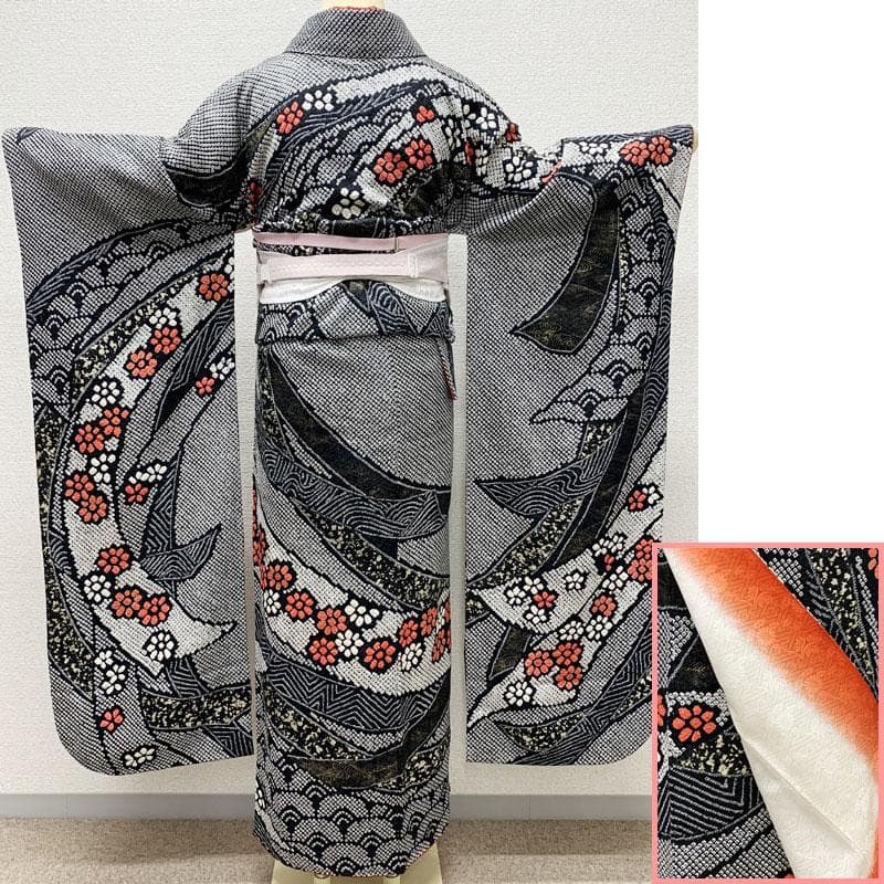 412z13☆振袖 総絞り 金彩 束ね熨斗 青海波 黒☆美品 成人式 結婚式