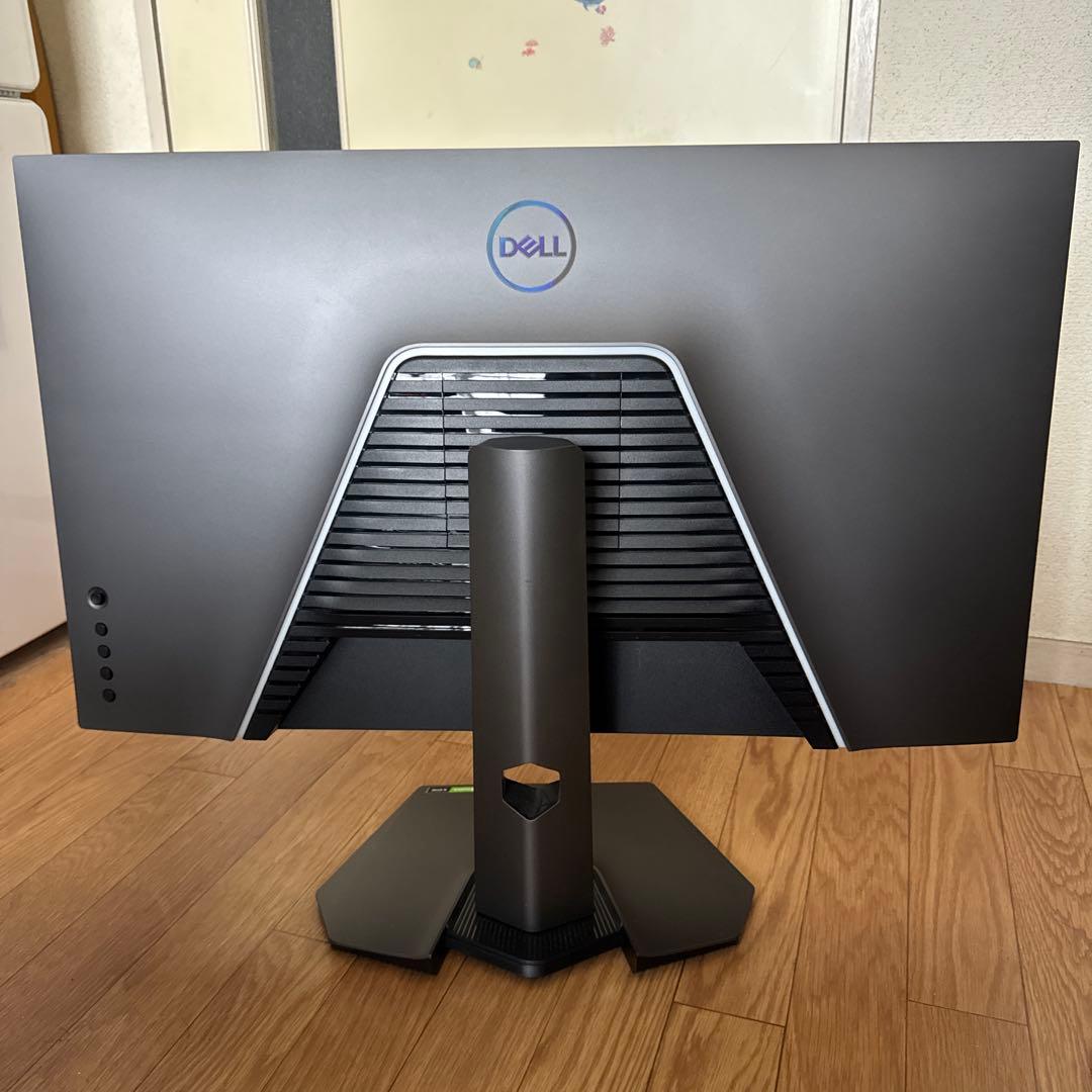 DELL　G3223Q　4Kゲーミングモニター　32インチ　144Hz