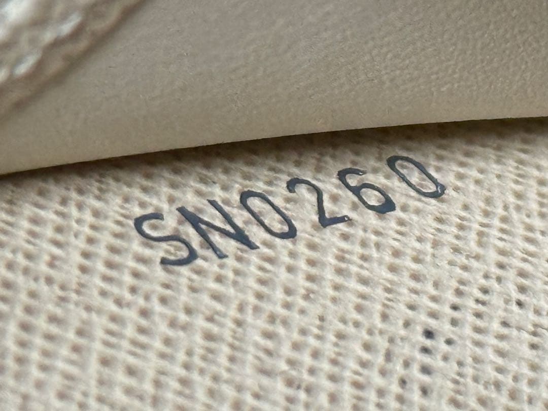 ICチップ搭載　ルイヴィトン　ダミエアズール　ジッピーパース