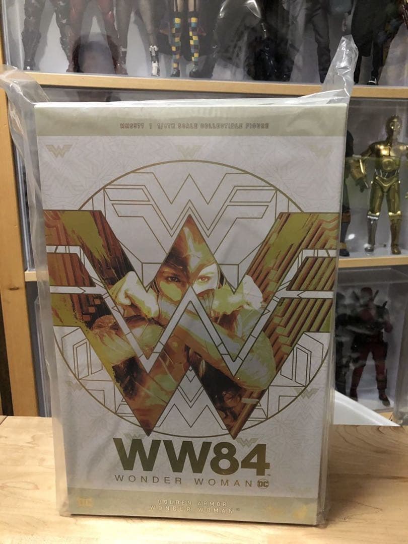 ホットトイズ mms577ワンダーウーマン１９８４（ゴールドアーマー版）１/６