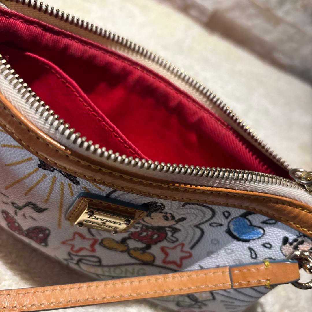 上海ディニー DisneyParksDOONEY & BOURKE