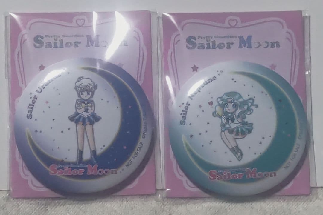 セーラームーン 缶バッチ10枚セットオマケ付き♪