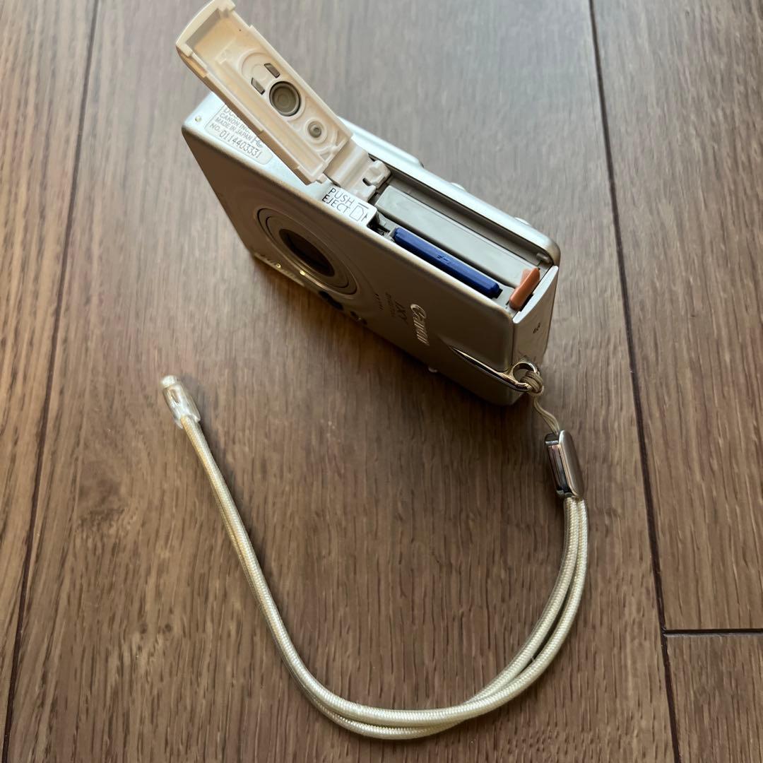 【中古】Cannon IXY DIGITAL40:充電器、電池、メモリーカード付