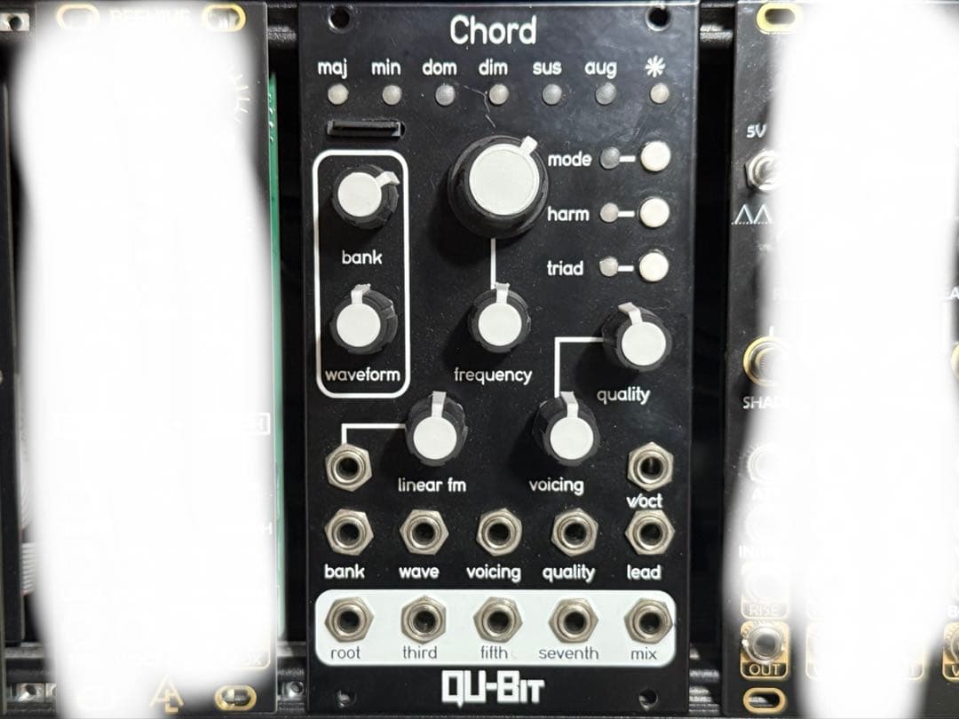 Qu-Bit Chord v2 モジュラーシンセ Qubit Qu Bit