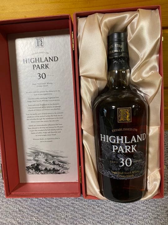 希少品 ハイランドパーク 30年物 サントリー 700ml