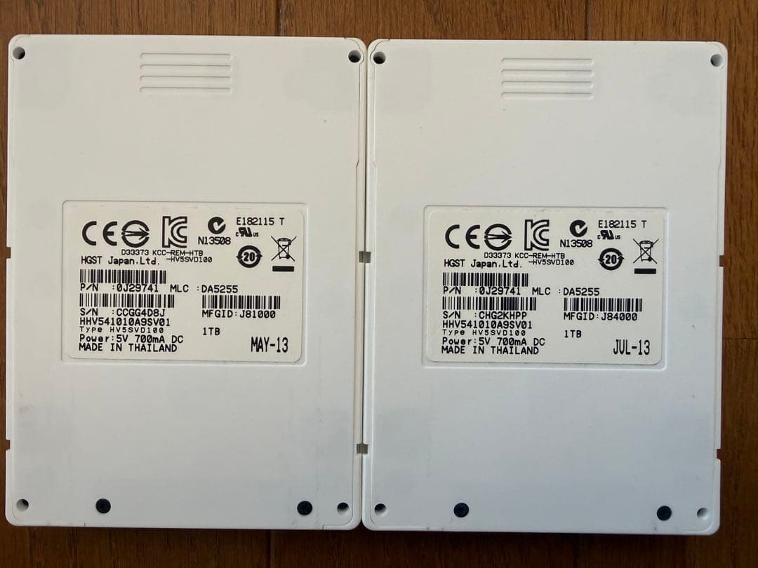 日立（HGST）iVDR-S カセットHDD 1TB 2台セット（ケース付き）