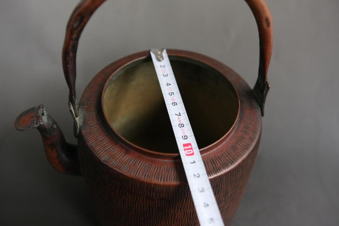 希少　槌目加工、打ち出し紋様入り銅製ヤカン　茶道　薬缶　やかん