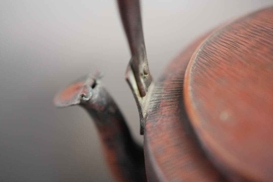 希少　槌目加工、打ち出し紋様入り銅製ヤカン　茶道　薬缶　やかん