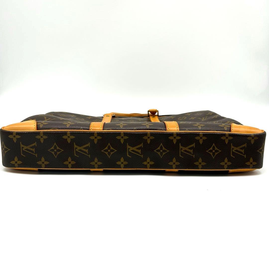 ルイヴィトン ポルトドキュマン ヴォワヤージュ モノグラム　ビジネスバッグ