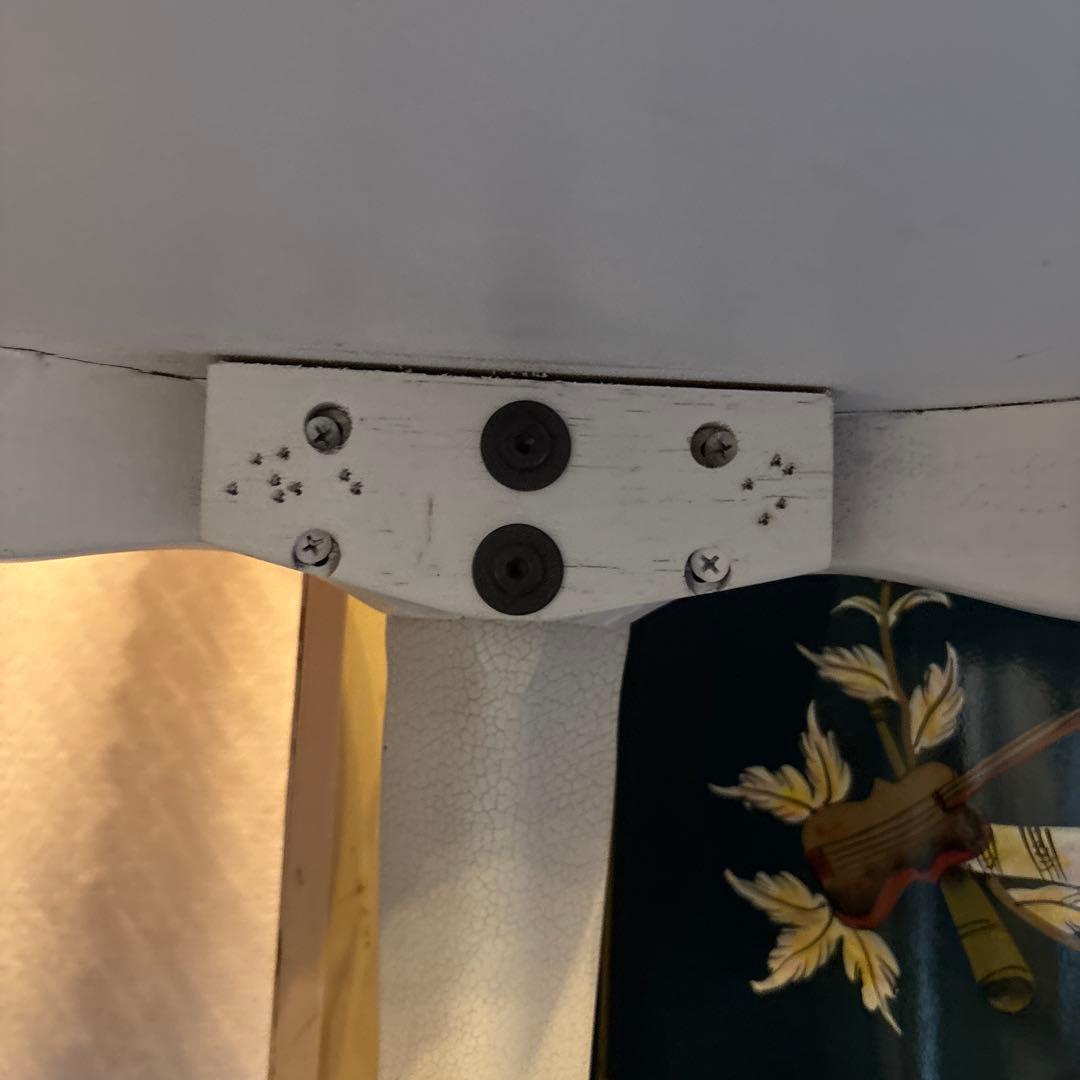 ロココ調　猫足サイドテーブル